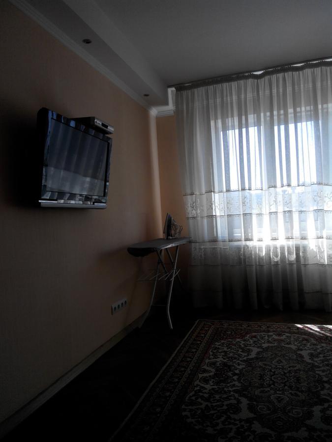 Comfortable Flat Near The Dnieper River In キエフ エクステリア 写真